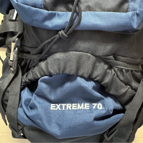 The North Face Black and Blue Extreme 70 Backpack - Picture 2 of 11